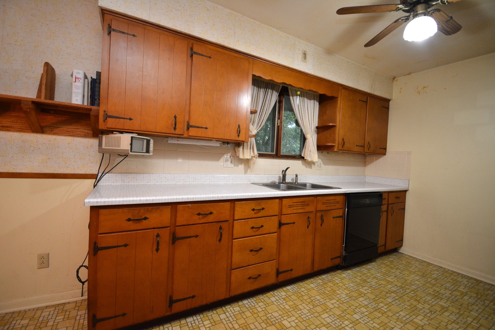1003 North Maple Street Normal, IL 61761 - Photo 13 of 54 Gallery Image 13