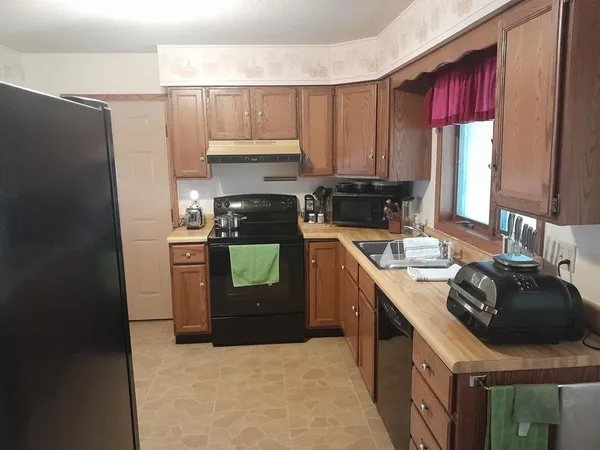 $248,000 | 335-337 East Alona Lane, Lancaster, WI 53813