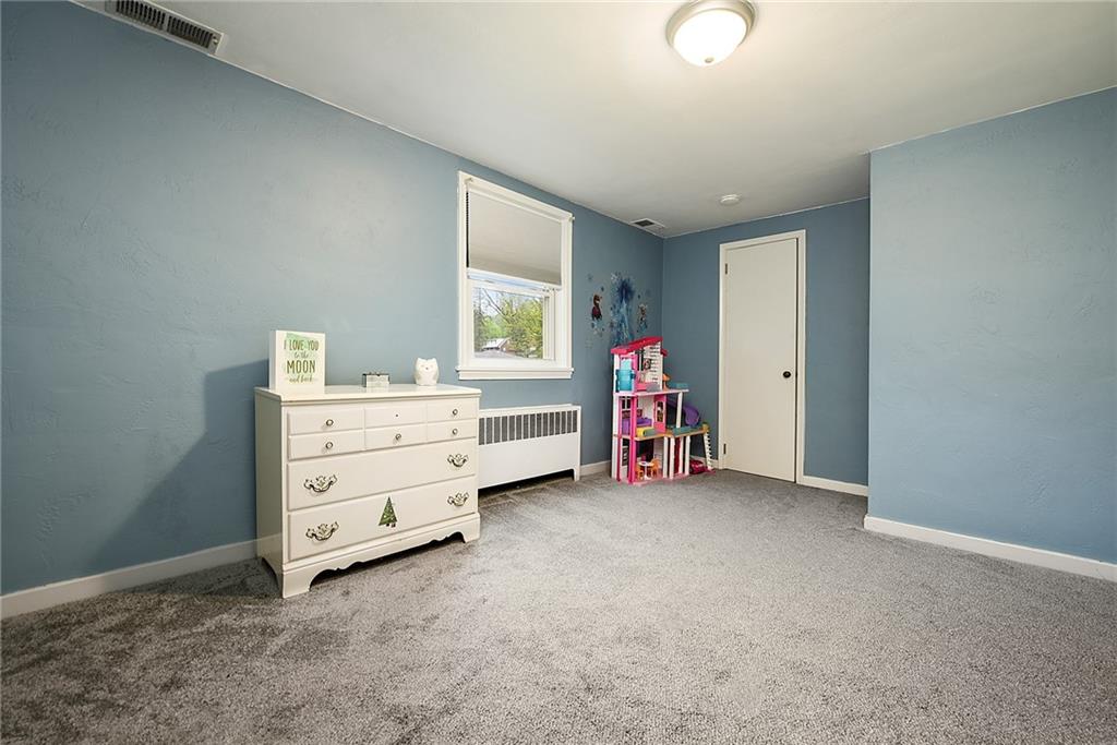 6065 Library Road Bethel Park, PA 15102 - Photo 16 of 25 Gallery Image 16