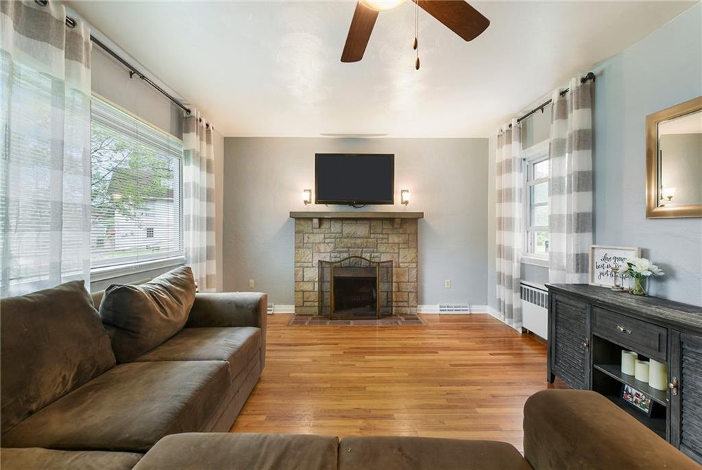 6065 Library Road Bethel Park, PA 15102 - Photo 4 of 25 Gallery Image 4