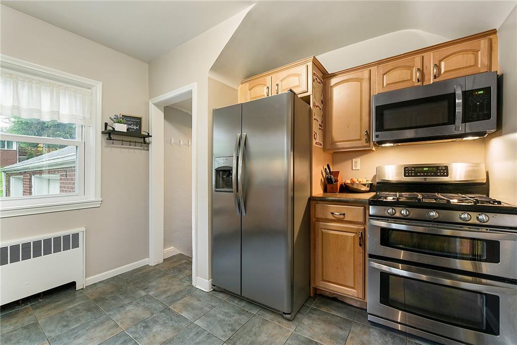 6065 Library Road Bethel Park, PA 15102 - Photo 10 of 25 Gallery Image 10
