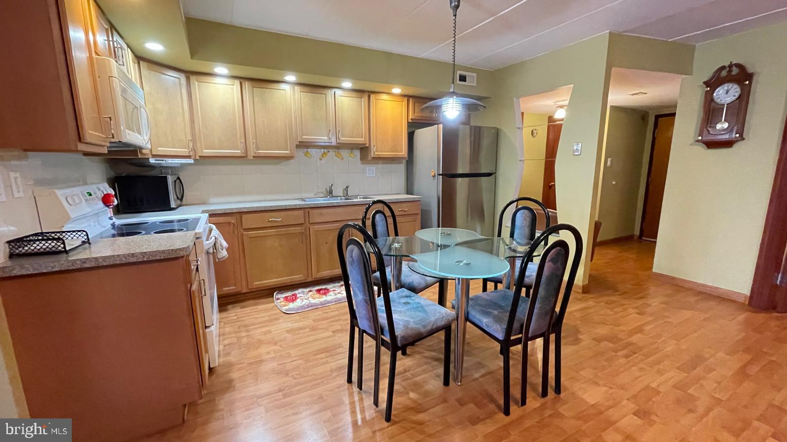 2131 Welsh Road, Unit 102 Philadelphia, PA 19115 - Photo 18 of 28 Gallery Image 18