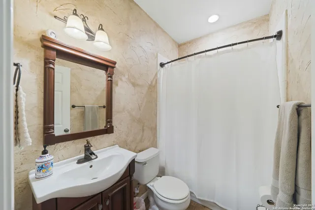 $244,000 | 6017 Scenic Links, Schertz, TX 78108