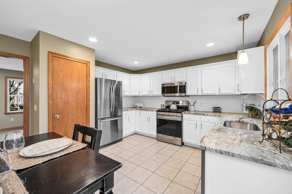 256 Tremont Street Springfield, MA 01104 - Photo 8 of 39 Gallery Image 8