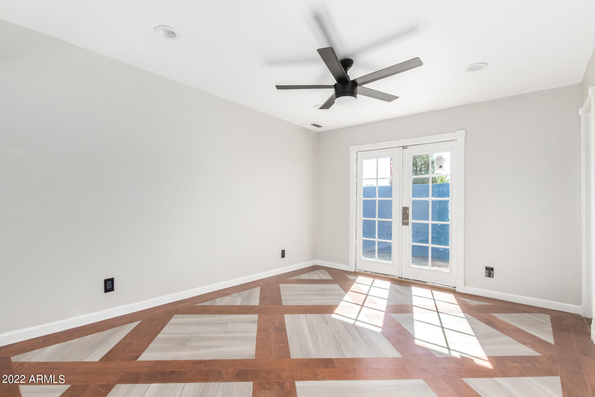 8227 West Osborn Road Phoenix, AZ 85033 - Photo 15 of 28 17-Osborn