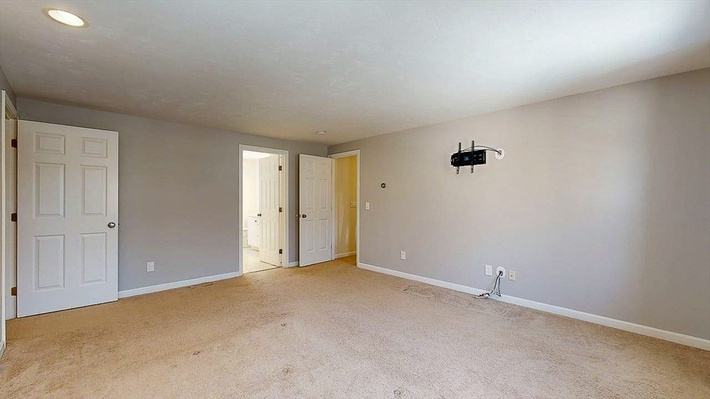 12 Coldbrook Road Millbury, MA 01527 - Photo 19 of 42