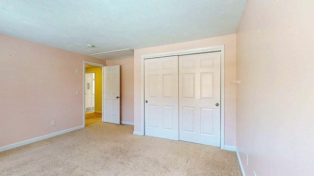 12 Coldbrook Road Millbury, MA 01527 - Photo 27 of 42