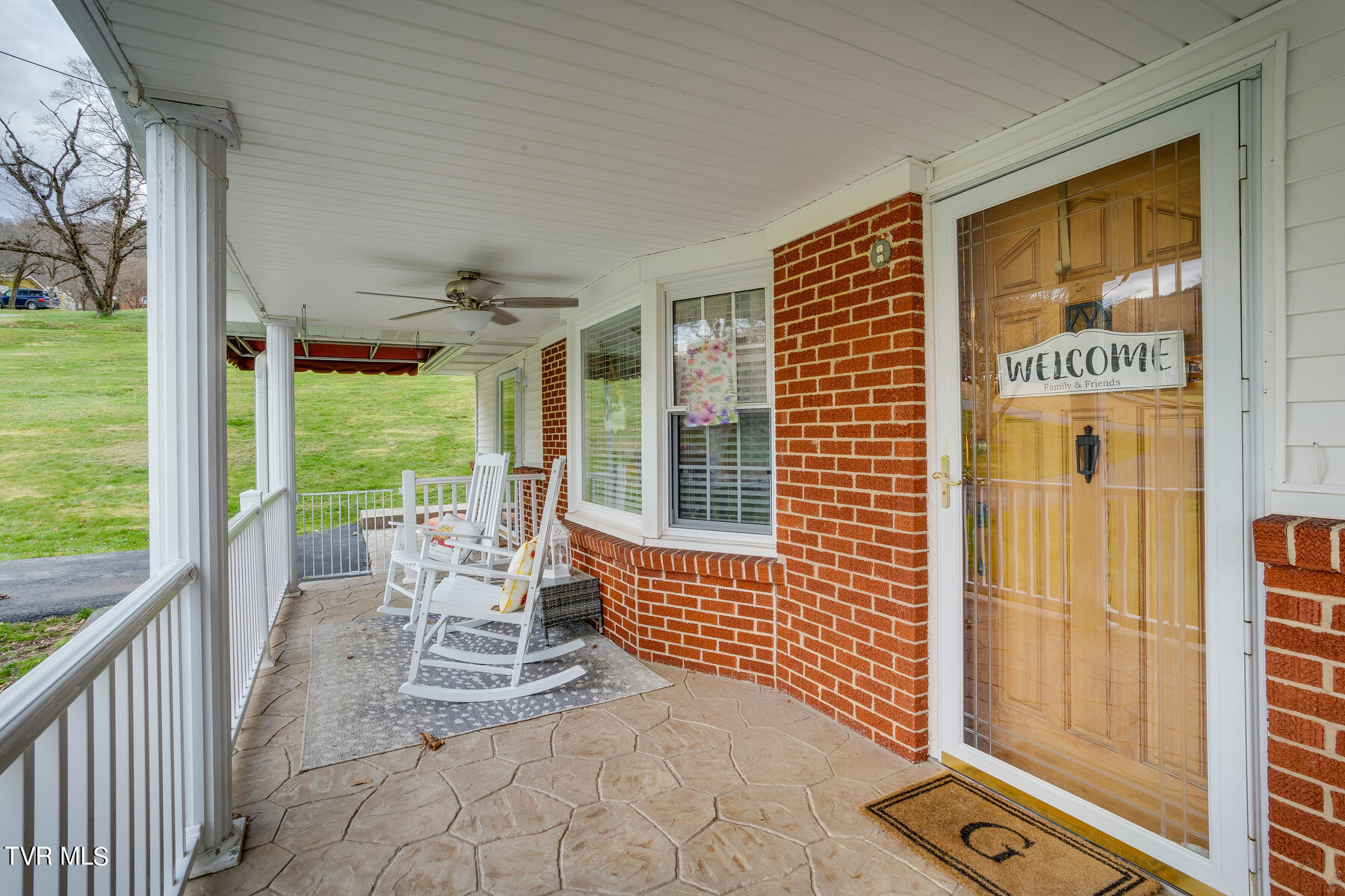 110 Dogwood Acres Road Hampton, TN 37658 - Photo 4 of 37 004