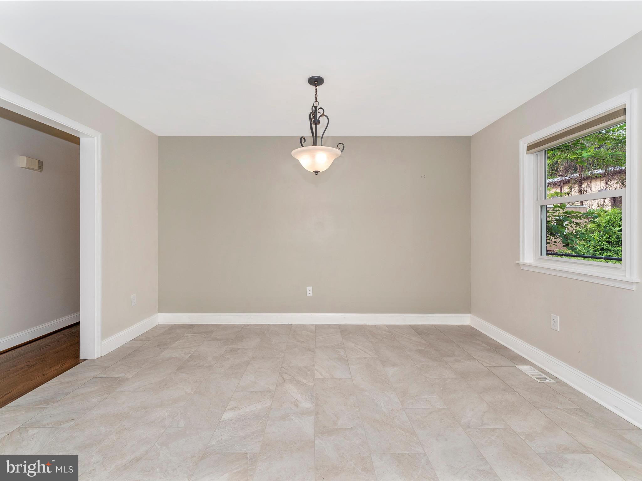 8549 Rocky Springs Road Frederick, MD 21702 - Photo 12 of 67 Dining Room
