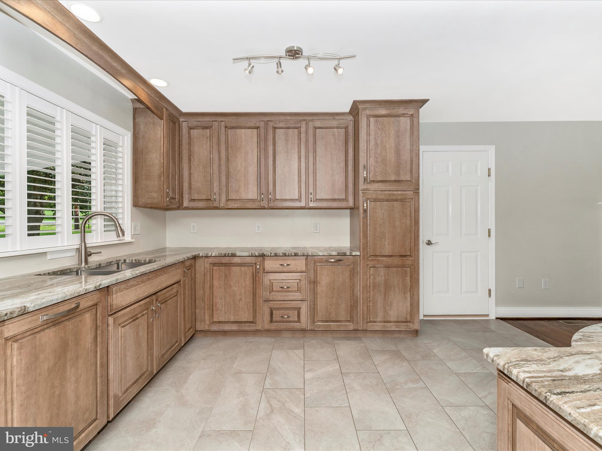 8549 Rocky Springs Road Frederick, MD 21702 - Photo 18 of 67 Kitchen