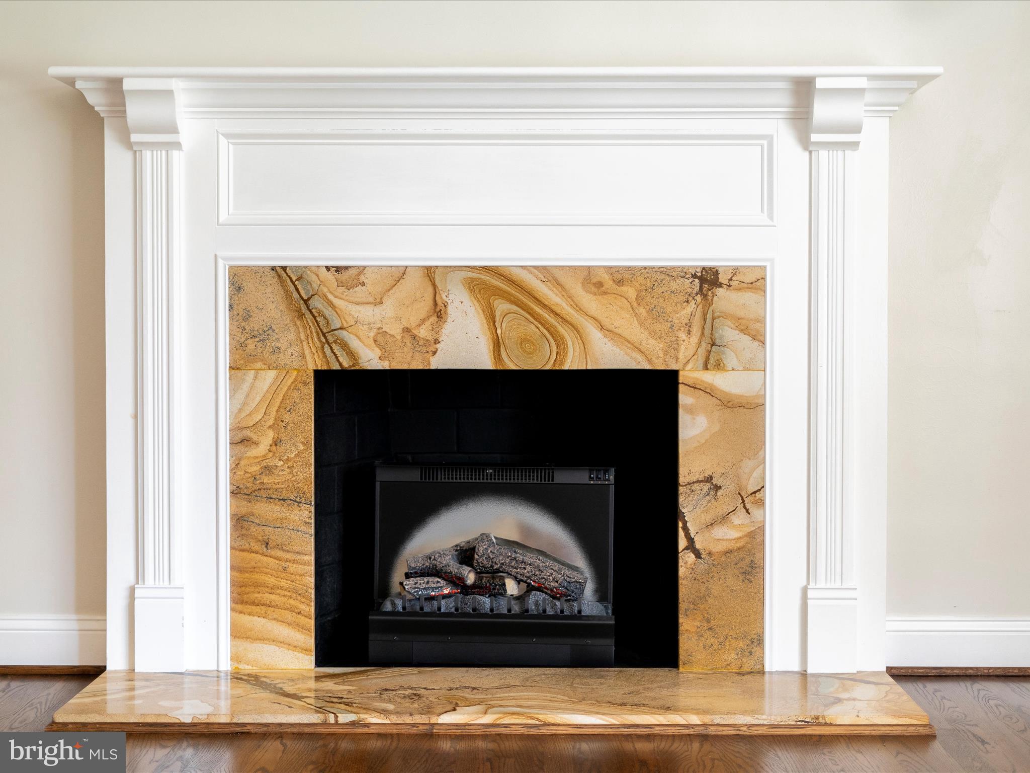 8549 Rocky Springs Road Frederick, MD 21702 - Photo 10 of 67 Living Room Detail