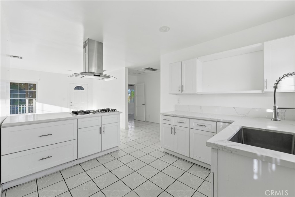 6824 Marcelle Street Paramount, CA 90723 - Photo 6 of 46