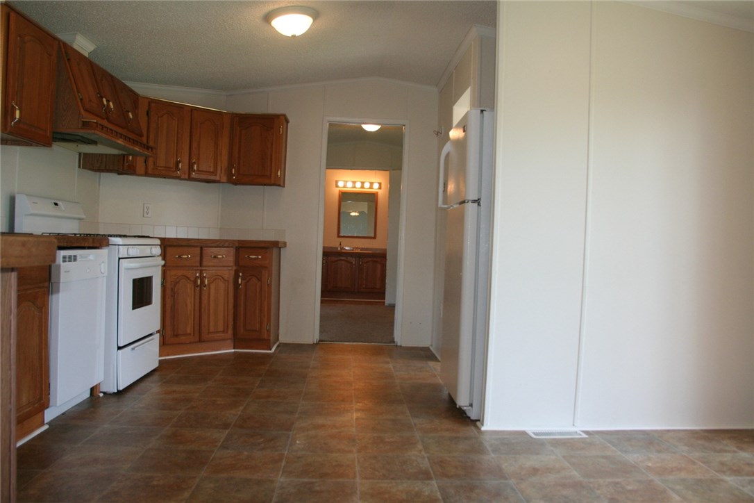 175 Spring Run Manchester, NY 14432 - Photo 13 of 28