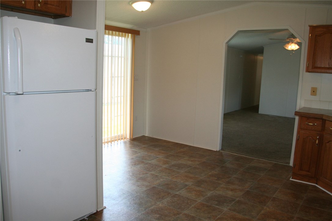 175 Spring Run Manchester, NY 14432 - Photo 8 of 28