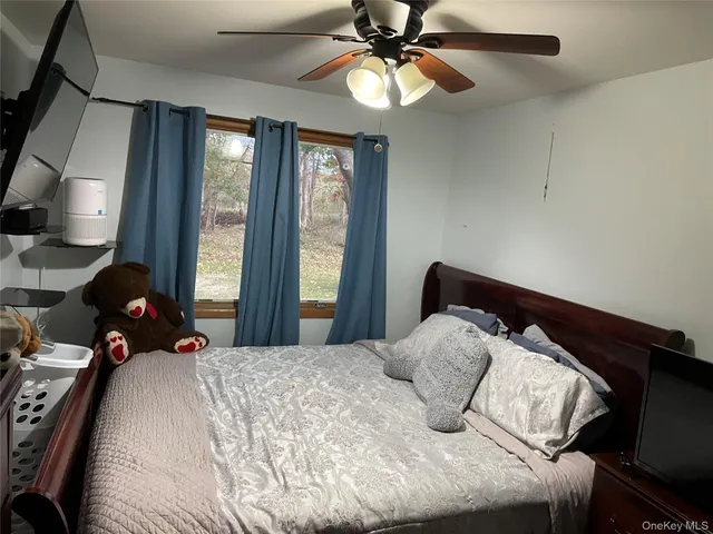 $2,650 | 484 Moriches-Middle Island Road, Manorville, NY 11949