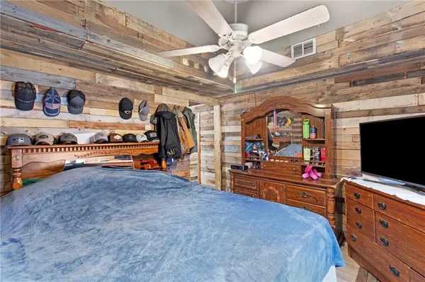 $134,900 | 616 East 3rd Street, Cameron, MO 64429