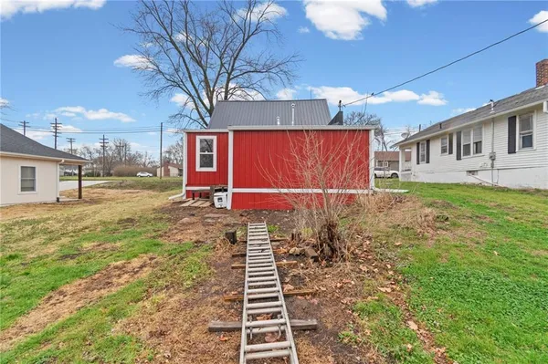 $134,900 | 616 East 3rd Street, Cameron, MO 64429