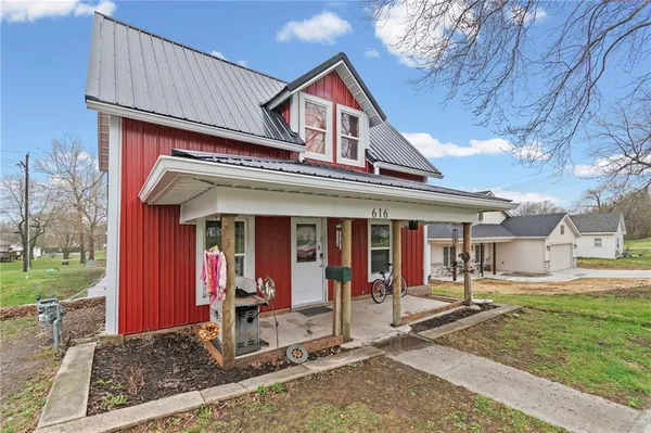 $134,900 | 616 East 3rd Street, Cameron, MO 64429