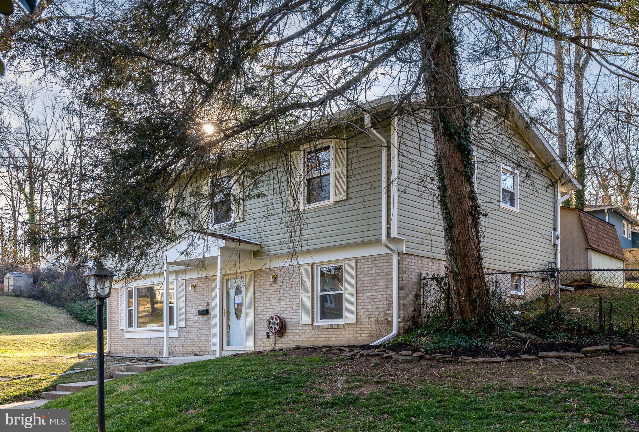 7834 Brompton Street Springfield, VA 22152 - Photo 3 of 44 Gallery Image 3