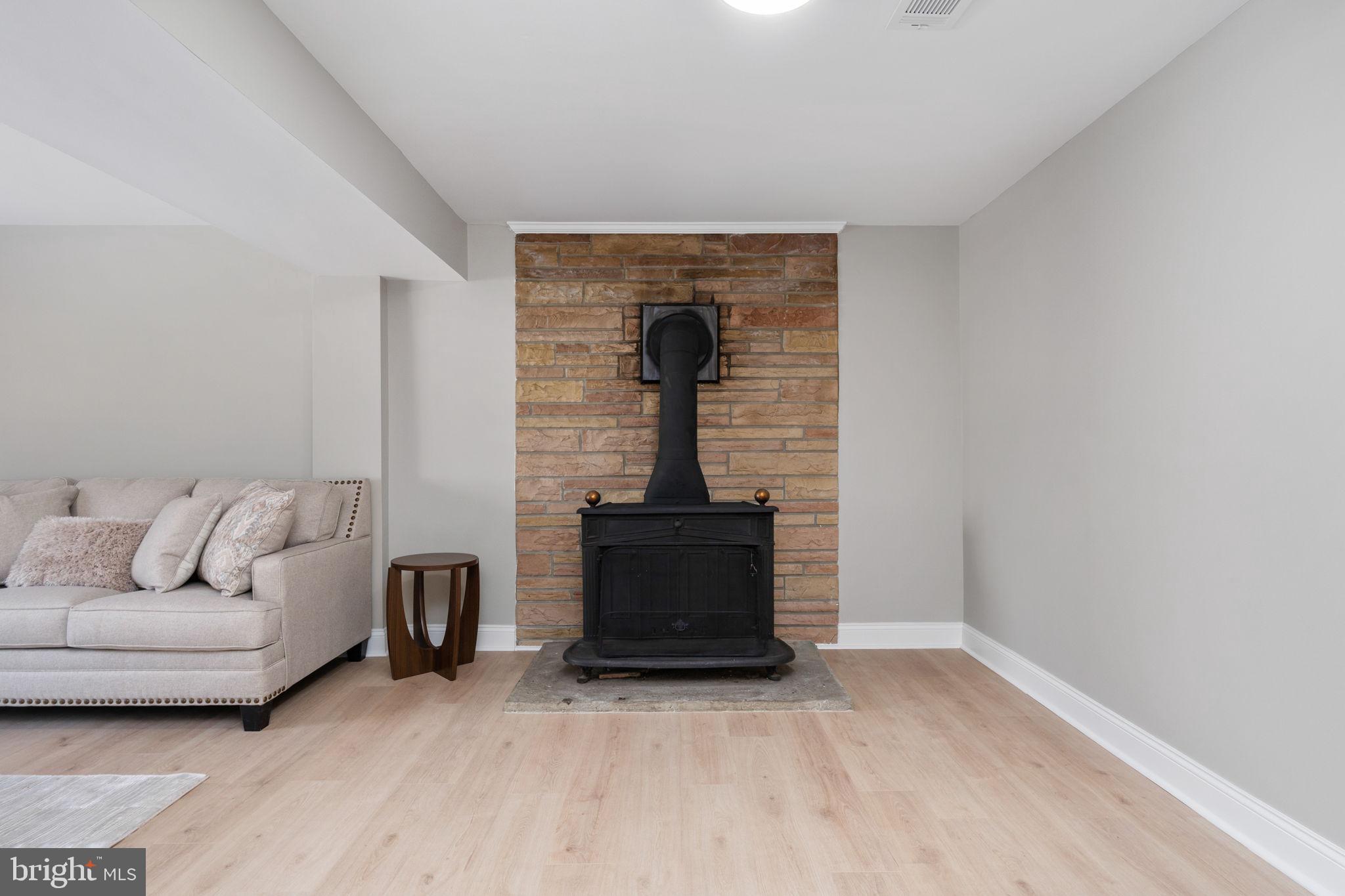 7834 Brompton Street Springfield, VA 22152 - Photo 38 of 44 Gallery Image 38