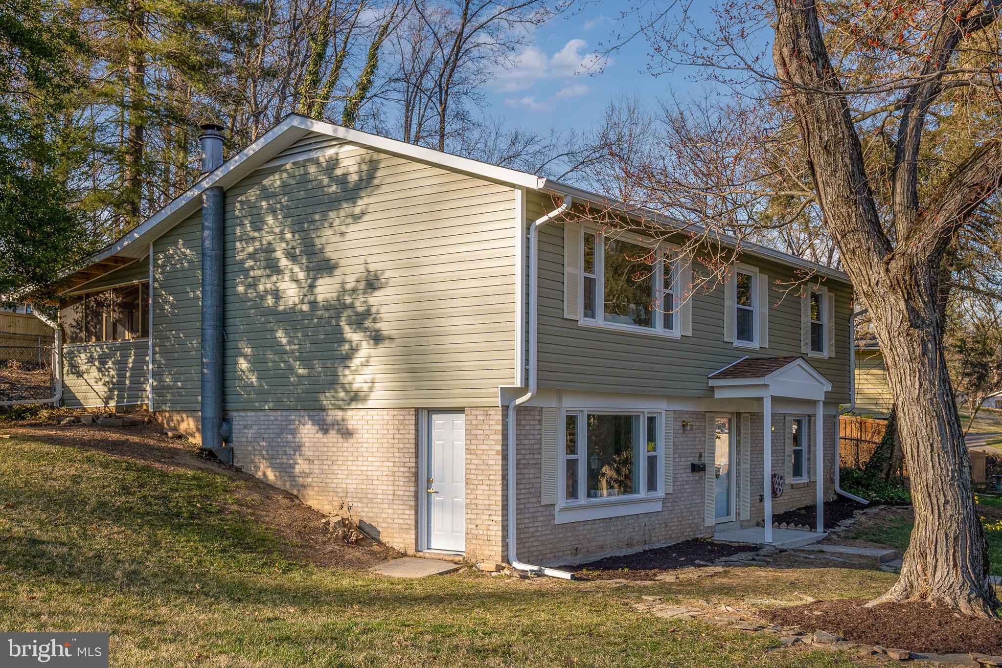 7834 Brompton Street Springfield, VA 22152 - Photo 4 of 44 Gallery Image 4