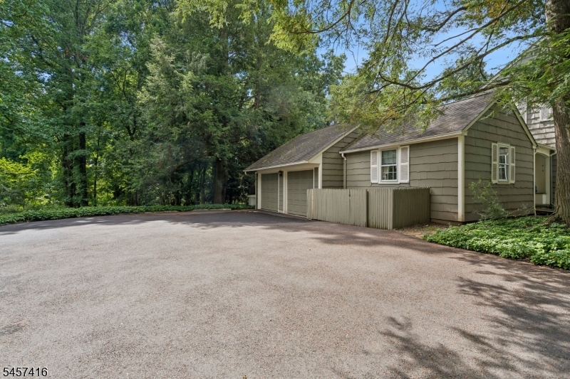 300 Oak Ridge Avenue Summit, NJ 07901 - Photo 41 of 47 Gallery Image 41