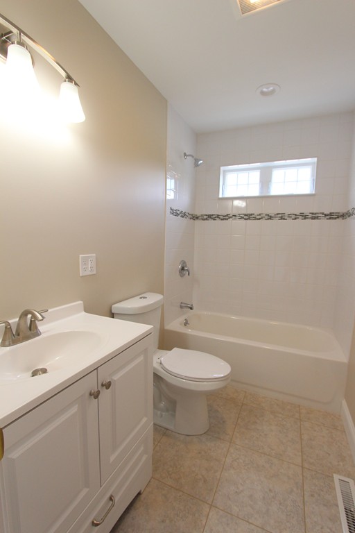245 Main Road, Unit B Westhampton, MA 01027 - Photo 20 of 25