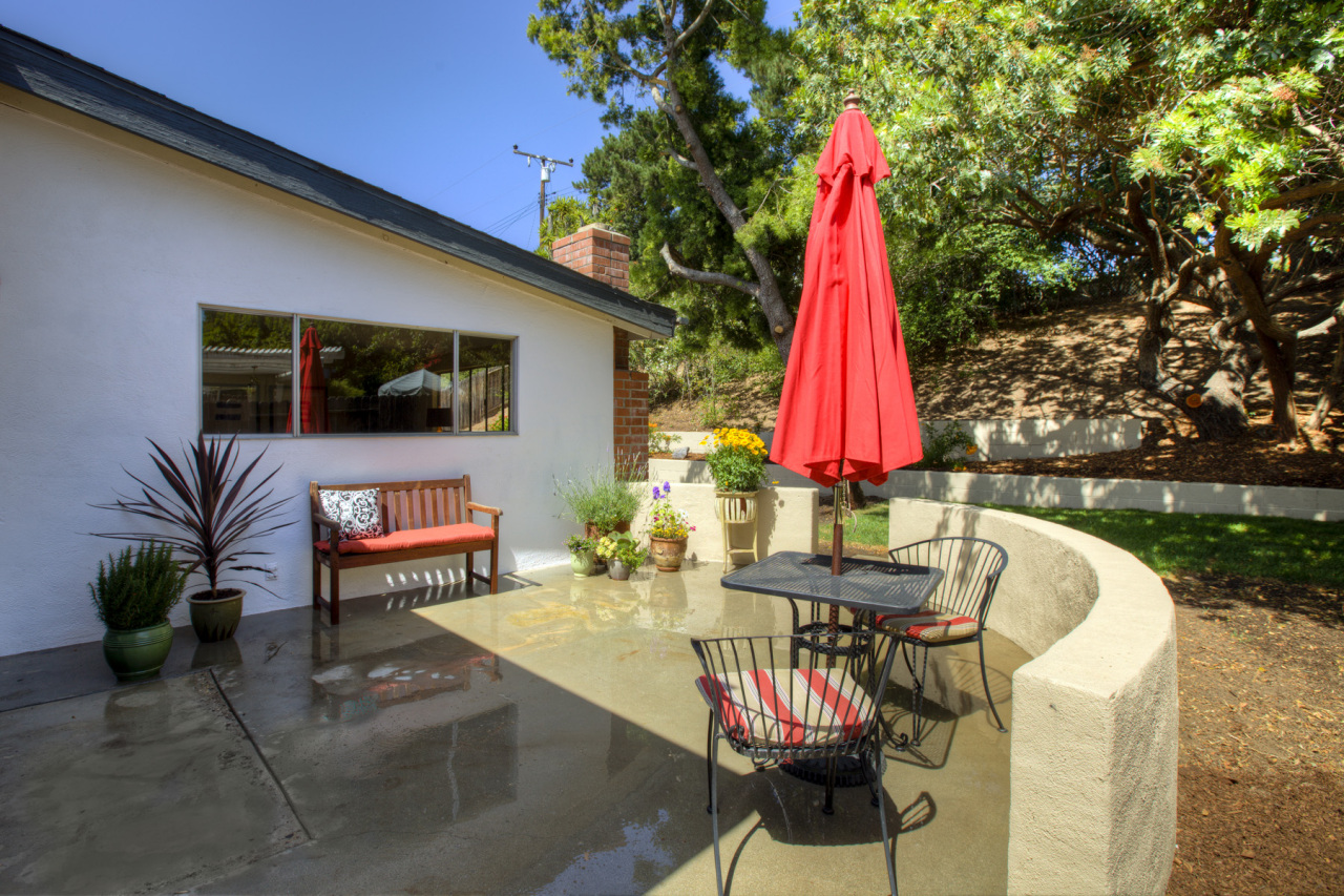 654 Andamar Way Santa Barbara, CA 93117 - Photo 8 of 8 Patio