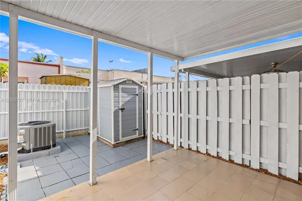 $279,900 | 1705 West 57th Street, Unit 506, Hialeah, FL 33012