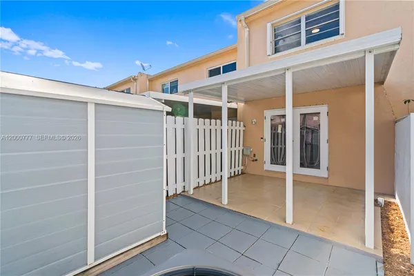 $279,900 | 1705 West 57th Street, Unit 506, Hialeah, FL 33012