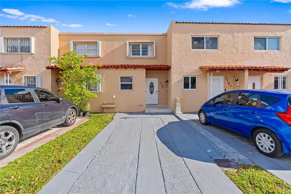 $279,900 | 1705 West 57th Street, Unit 506, Hialeah, FL 33012