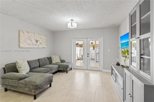 $279,900 | 1705 West 57th Street, Unit 506, Hialeah, FL 33012