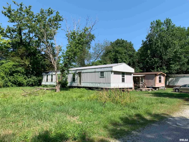 $150,000 | 5281-5287 Country Club Road, Unit 21, Murphysboro, IL 62966