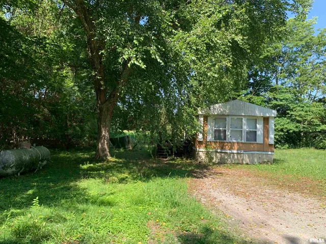 $150,000 | 5281-5287 Country Club Road, Unit 21, Murphysboro, IL 62966