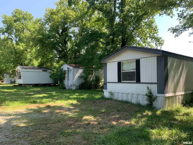 $150,000 | 5281-5287 Country Club Road, Unit 21, Murphysboro, IL 62966