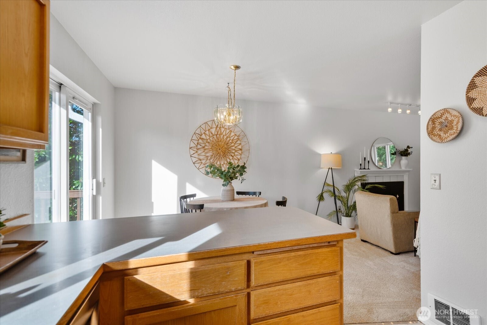 12305 Alexander Road Everett, WA 98204 - Photo 14 of 40