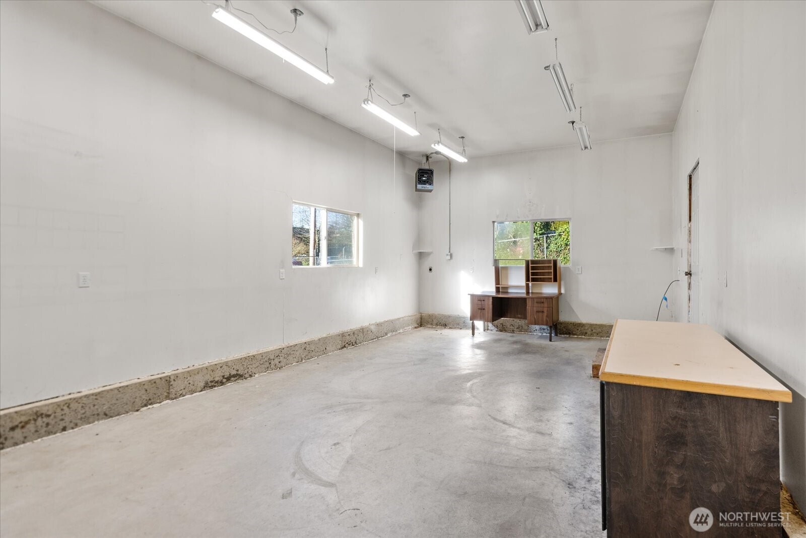 12305 Alexander Road Everett, WA 98204 - Photo 36 of 40