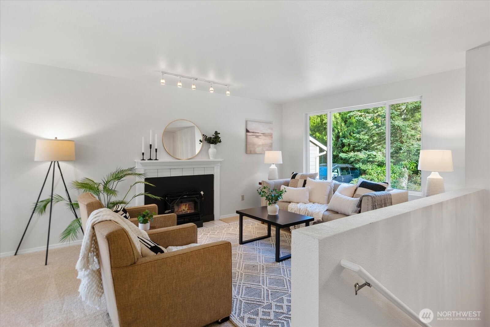 12305 Alexander Road Everett, WA 98204 - Photo 6 of 40