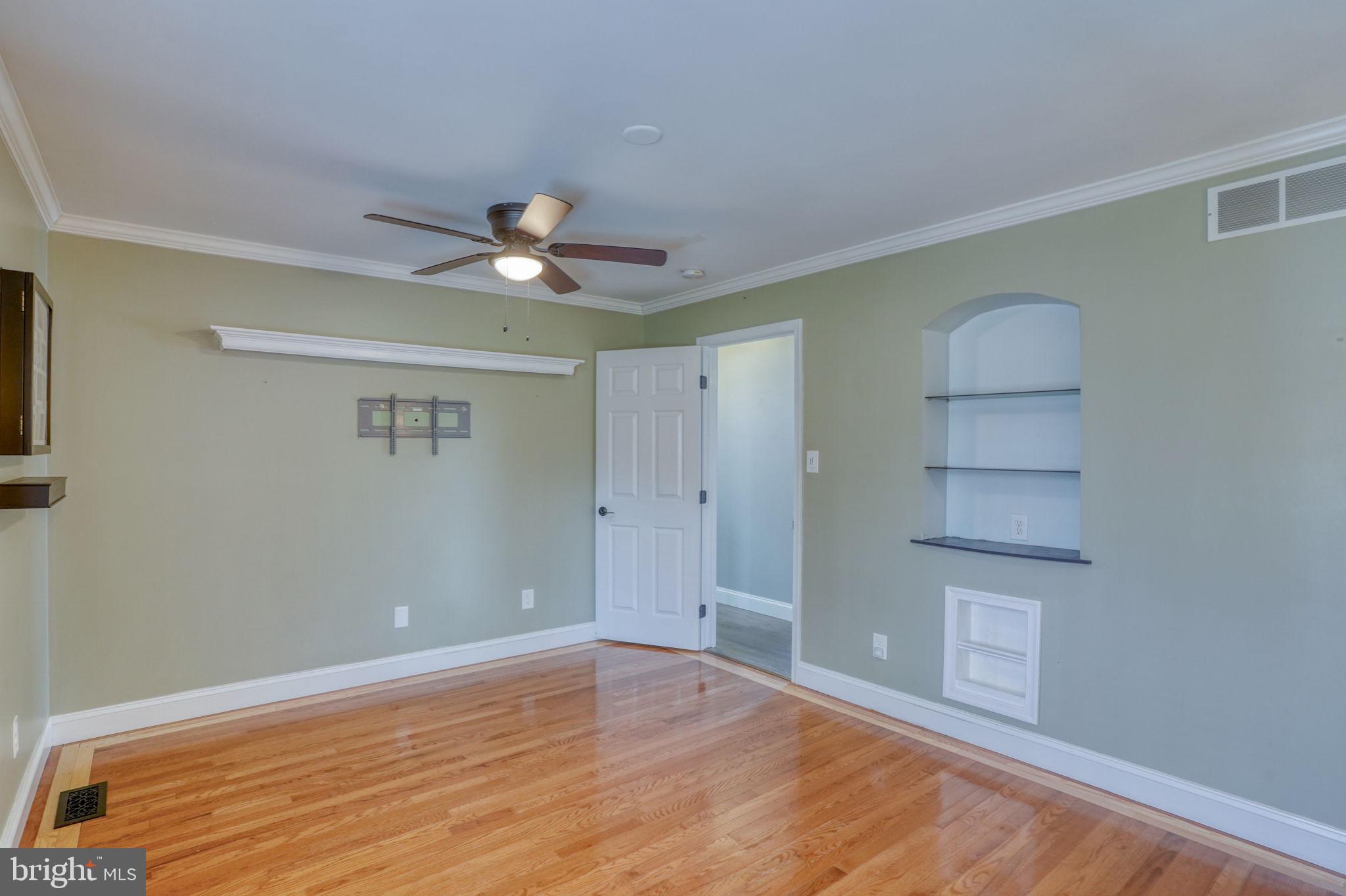 5 Kings Court Elkton, MD 21921 - Photo 21 of 47 wooden floor in an empty room with a window