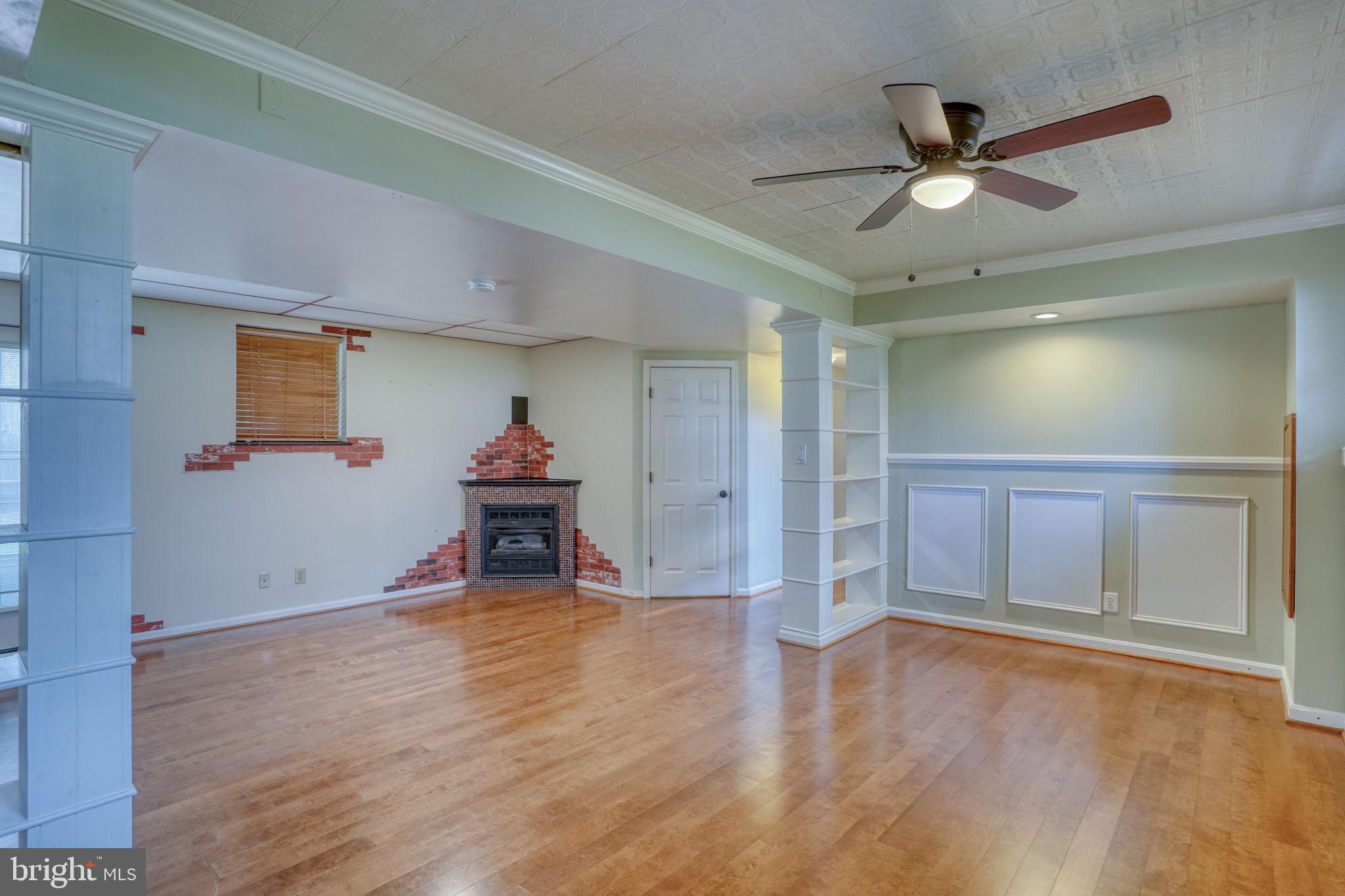 5 Kings Court Elkton, MD 21921 - Photo 29 of 47 a view of empty room with wooden floor and fan