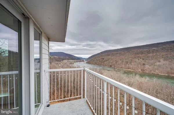 $975,000 | 86 Old Strider Lane, Harpers Ferry, WV 25425