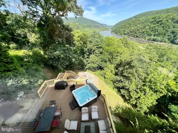 $975,000 | 86 Old Strider Lane, Harpers Ferry, WV 25425