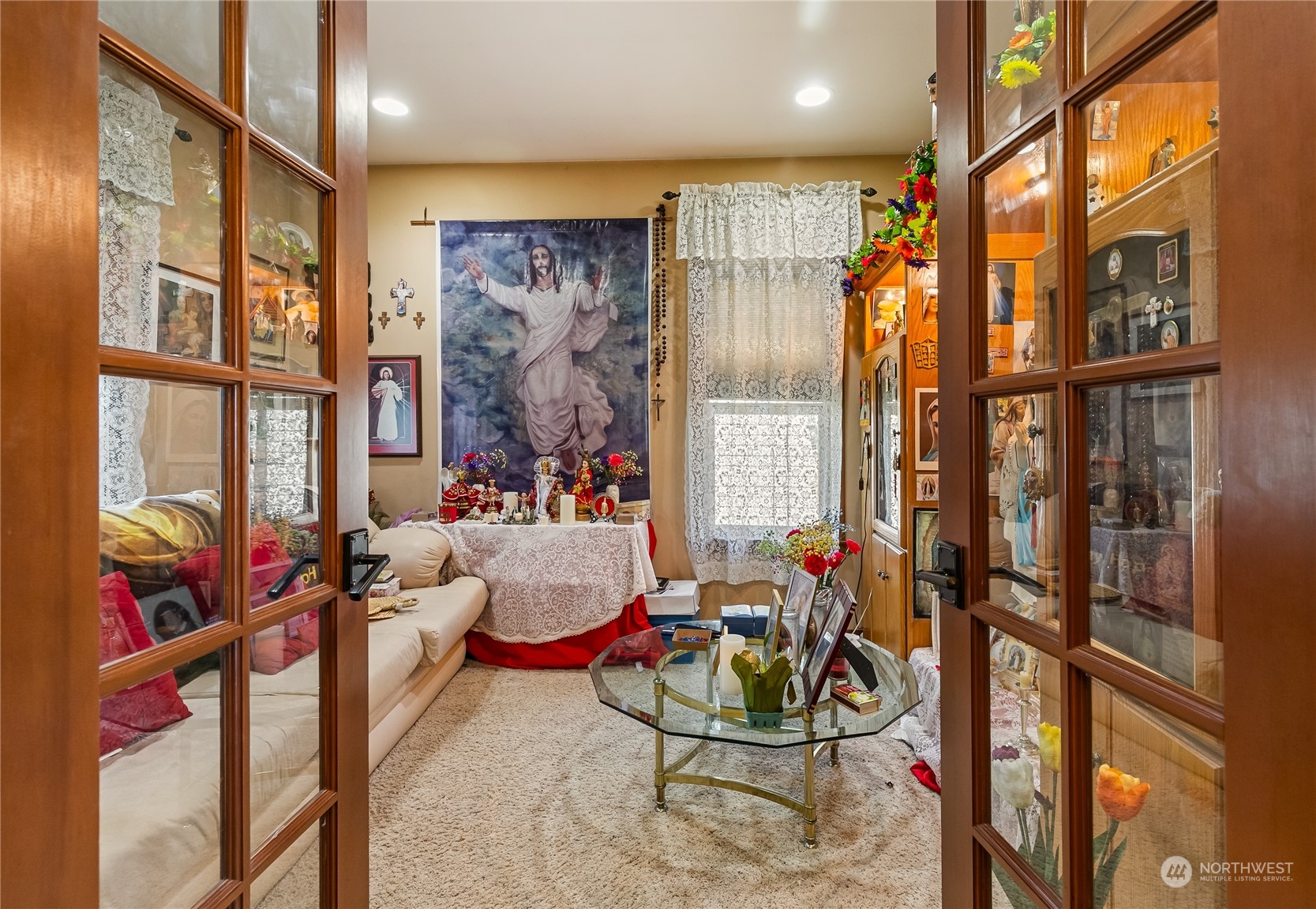 1524 Westview Circle Lynden, WA 98264 - Photo 5 of 30 a room with lots of tables and glass windows