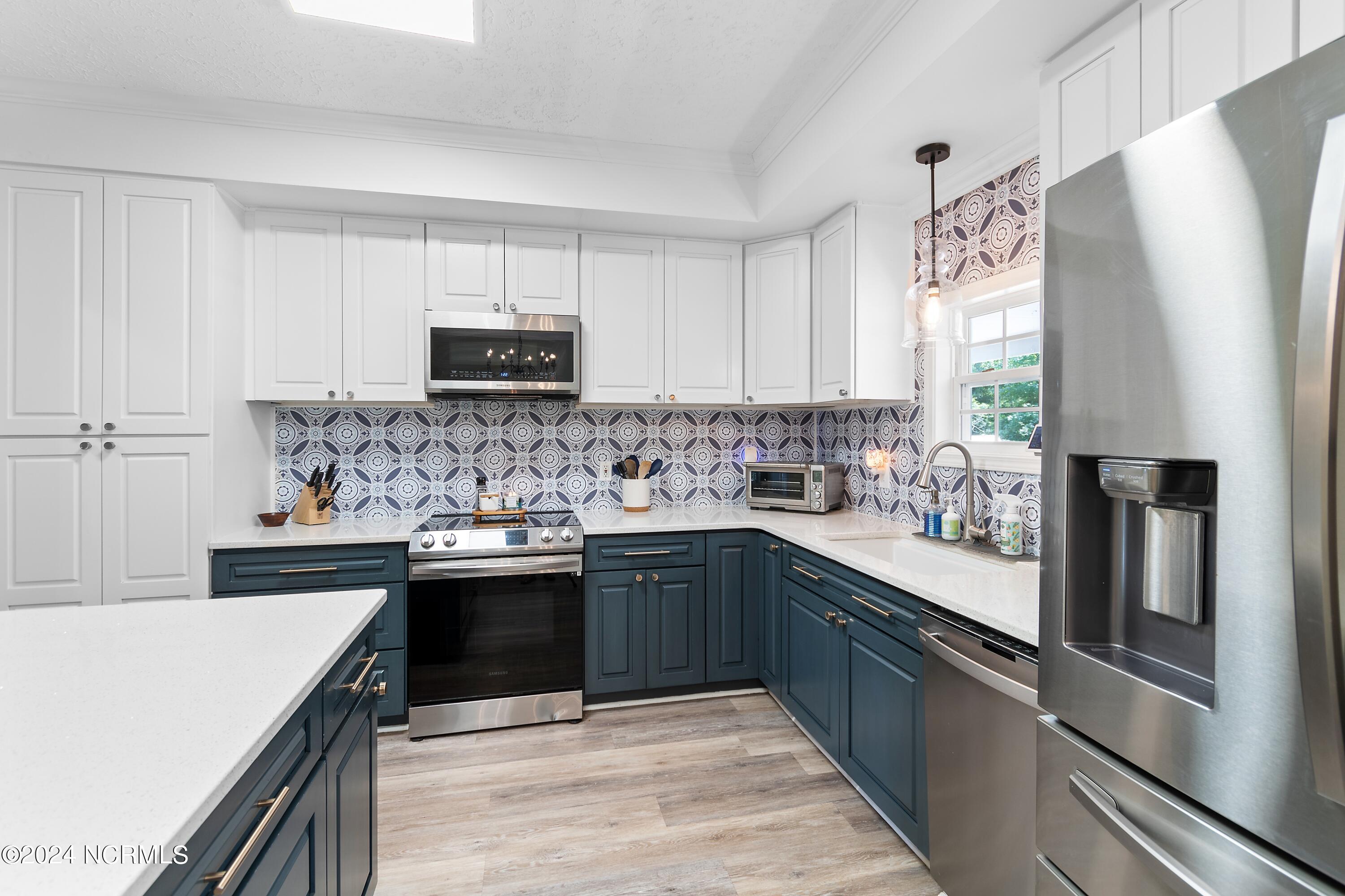 1736 Maco Road Northeast Leland, NC 28451 - Photo 10 of 52 Decorative Kitchen Back-splash