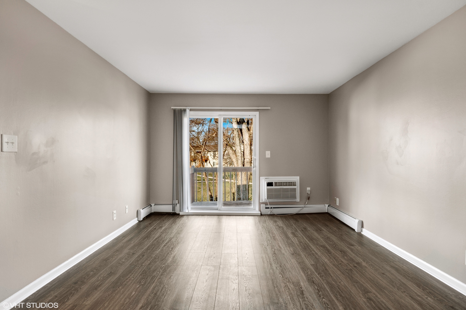 2300 Light Road, Unit 207 Oswego, IL 60543 - Photo 4 of 10