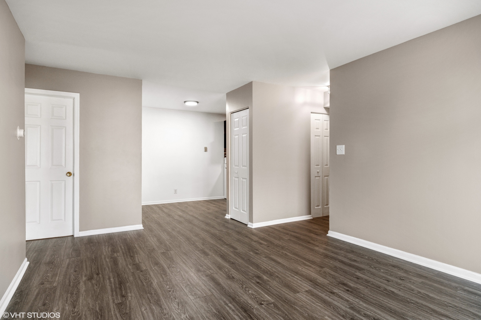 2300 Light Road, Unit 207 Oswego, IL 60543 - Photo 5 of 10