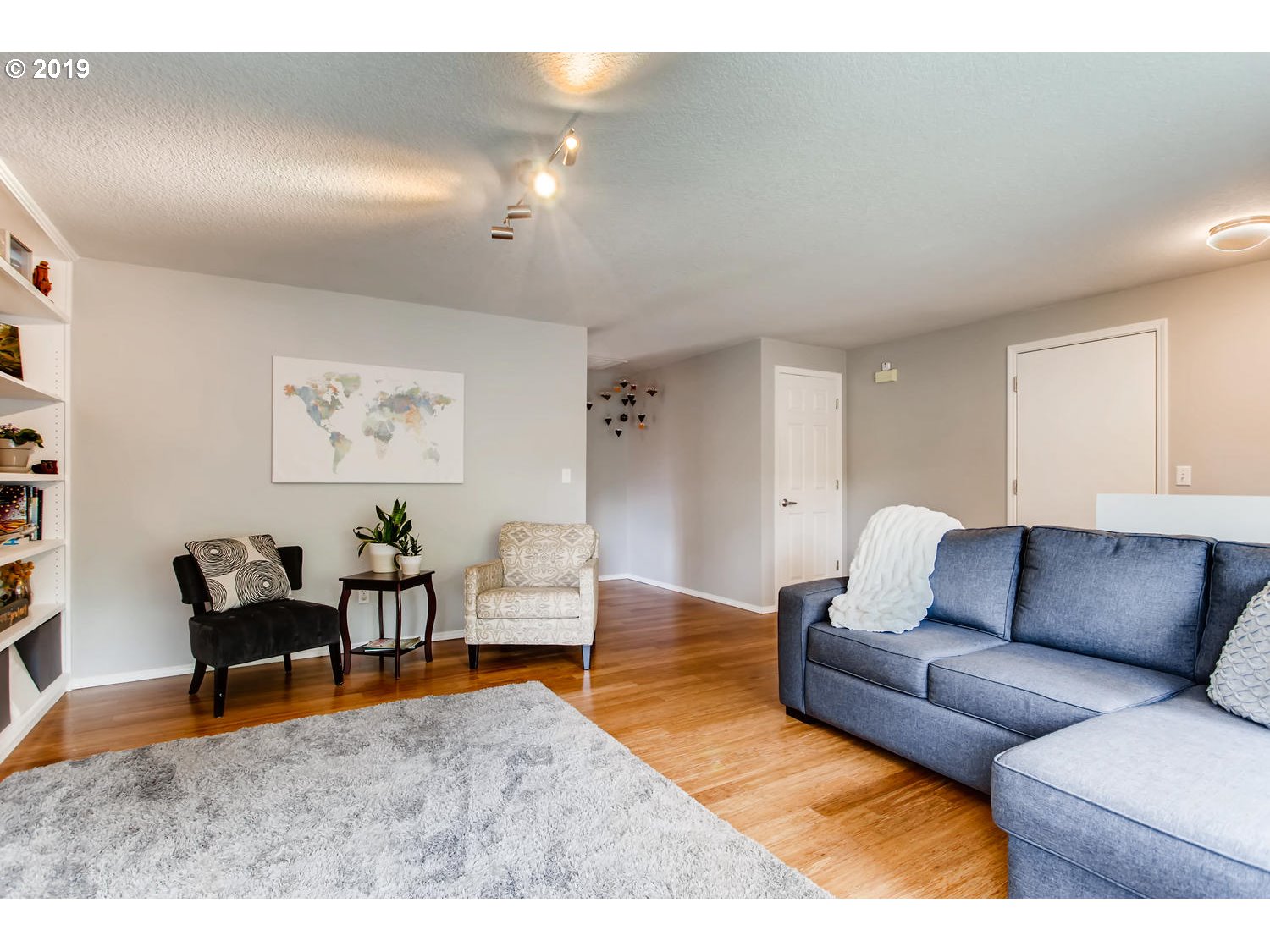 11578 Parrish Road Oregon City, OR 97045 - Photo 5 of 22 a living room with furniture and a rug