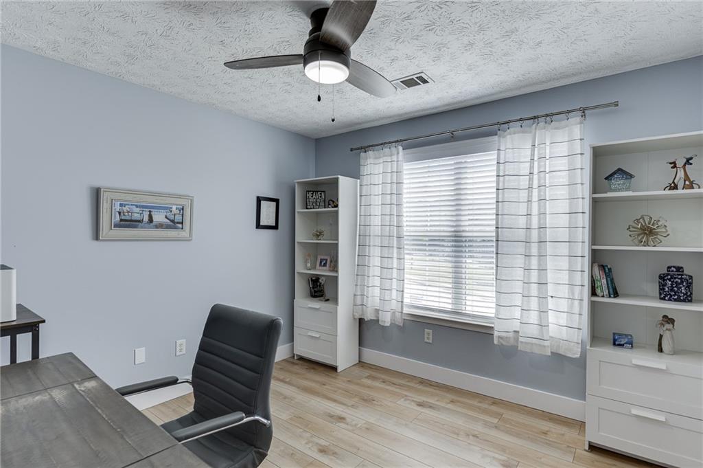 333 Twin Point Way Suwanee, GA 30024 - Photo 24 of 53