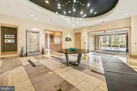 $365,000 | 11700 Old Georgetown Road, Unit 613, North Bethesda, MD 20852