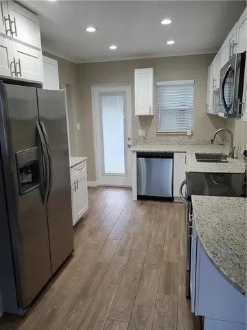 $2,250 | 391 Kentucky Avenue, Crystal Beach, FL 34681